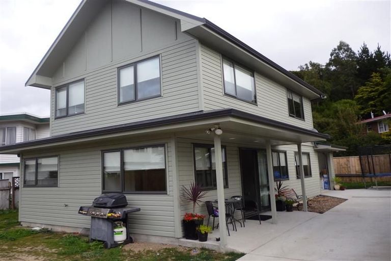 Photo of property in 28a Stokes Valley Road, Stokes Valley, Lower Hutt, 5019