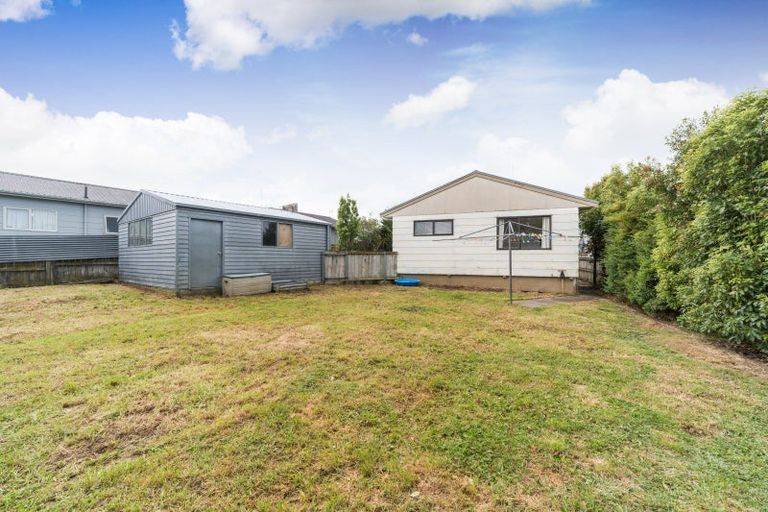 Photo of property in 99 Hillcrest Drive, Kelvin Grove, Palmerston North, 4414