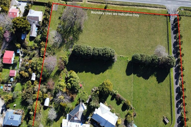 Photo of property in 648 Abel Tasman Drive, Clifton, Takaka, 7183