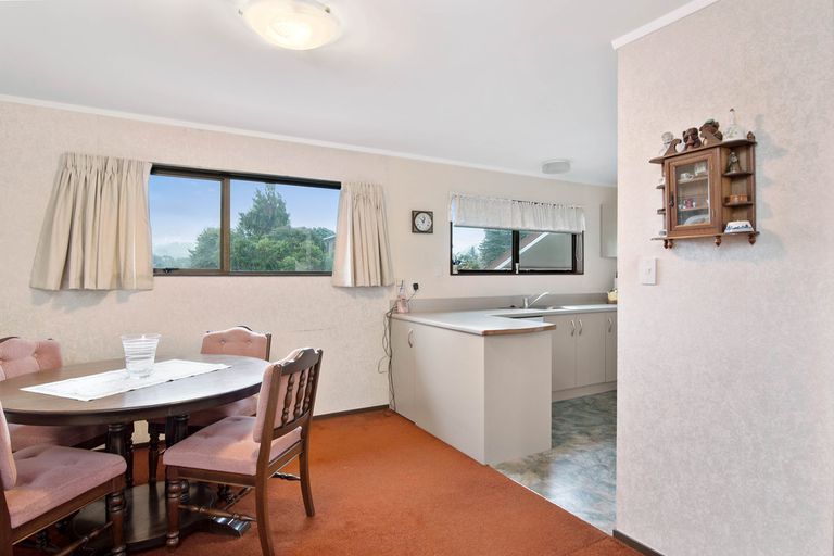 Photo of property in 1b Peachgrove Terrace, Hillcrest, Rotorua, 3015