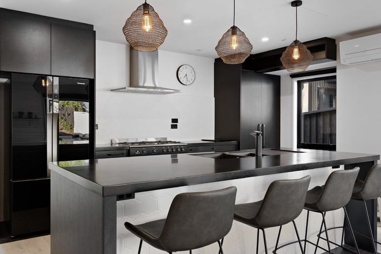 Photo of property in 13 Howden Drive, Jacks Point, 9371