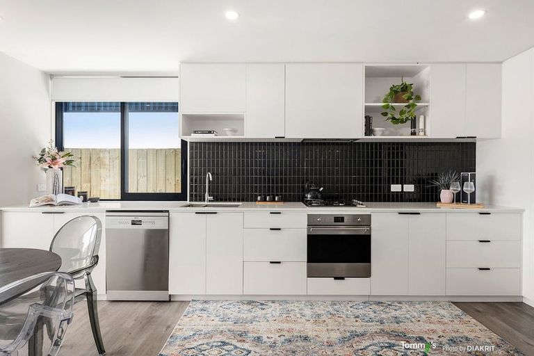 Photo of property in 17/6 Bushland Grove, Paparangi, Wellington, 6037