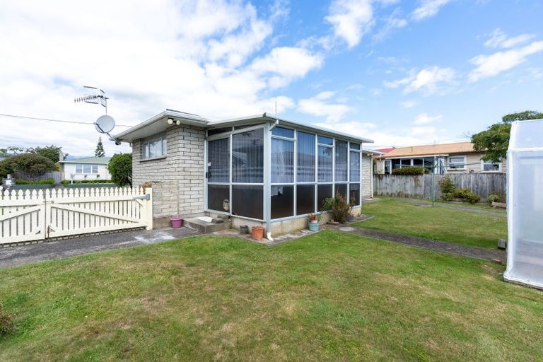Photo of property in 3 Tawa Street, Levin, 5510