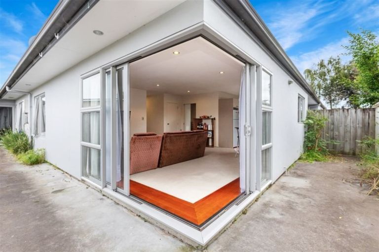 Photo of property in 24d Cameron Road, Hamilton East, Hamilton, 3216