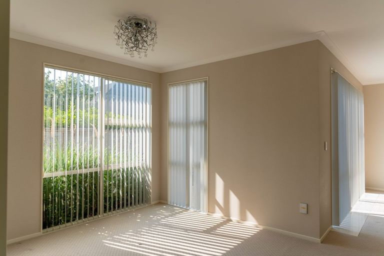 Photo of property in 1b Tranquility Rise, Mellons Bay, Auckland, 2014