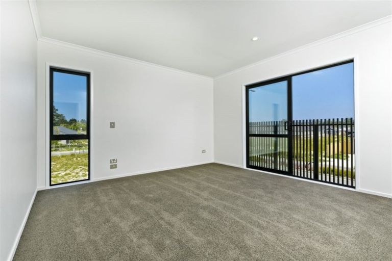 Photo of property in 97 Schoolside Road, Kumeu, 0810