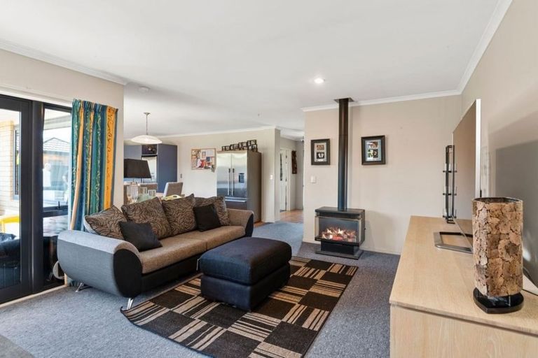 Photo of property in 6 Greenmeadow Gardens, Belfast, Christchurch, 8051