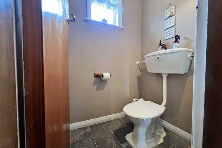 Photo of property in 50 Mcphee Street, Dannevirke, 4930