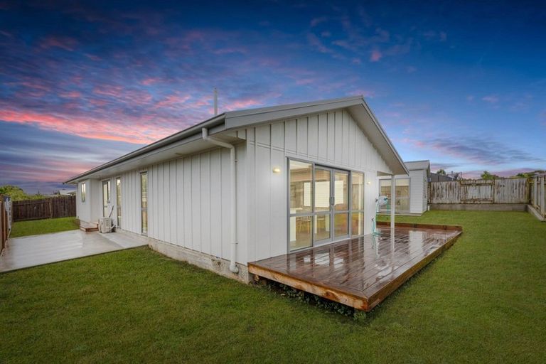 Photo of property in 24 Poplar Grove, Feilding, 4702