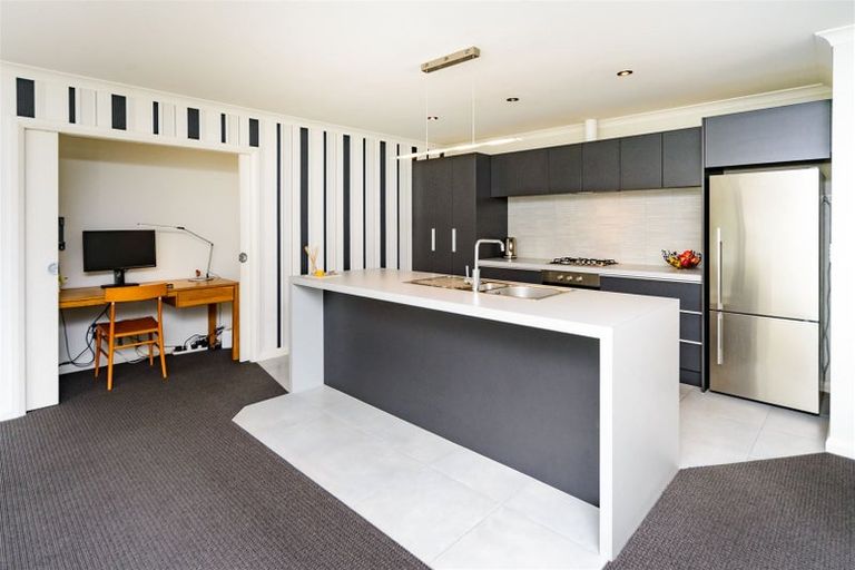 Photo of property in 12a Conway Place, Terrace End, Palmerston North, 4410