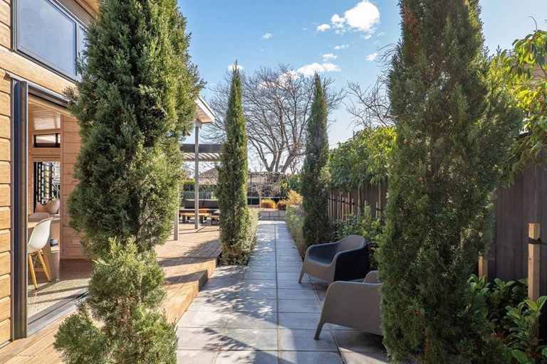 Photo of property in 7 Yardley Street, Avonhead, Christchurch, 8042