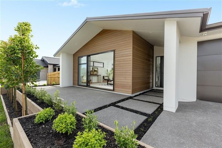 Photo of property in 33 Awataha Crescent, Pyes Pa, Tauranga, 3110
