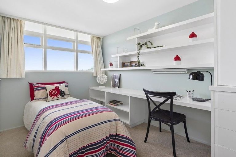 Photo of property in Gateway Apartments, 19 Maida Vale Road, Roseneath, Wellington, 6011