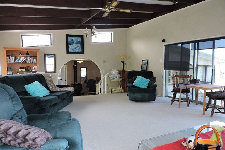 Photo of property in 13 Otuturu Crescent, Ruamahunga, Thames, 3575