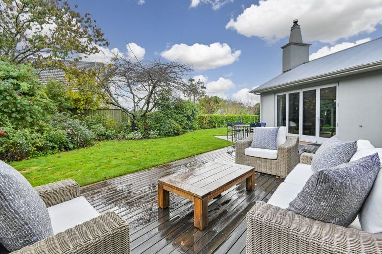 Photo of property in 12 Te Puna Place, Havelock North, 4130