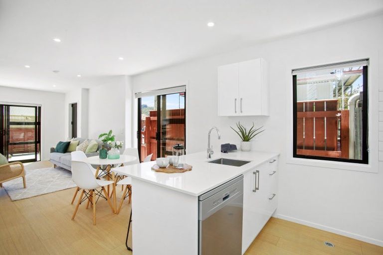 Photo of property in 2/892 High Street, Avalon, Lower Hutt, 5011