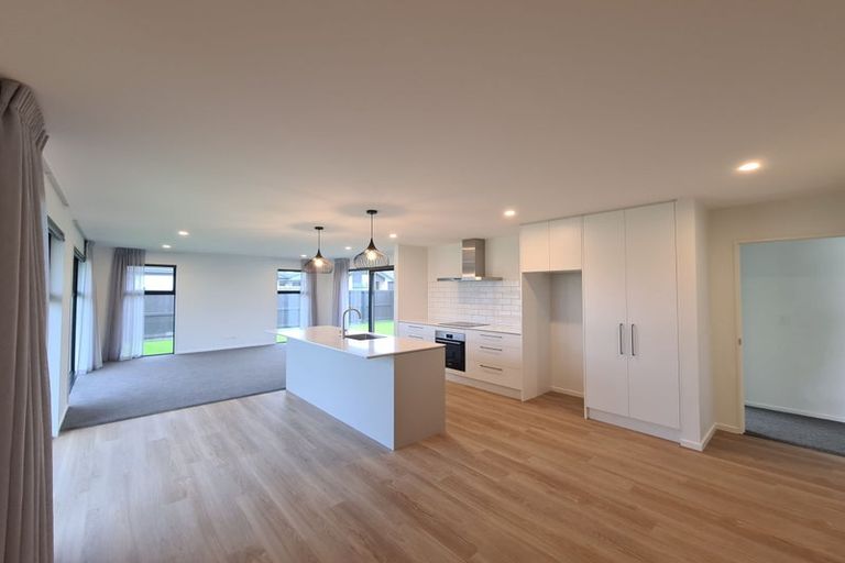 Photo of property in 38 Oriel Way, Rolleston, 7614