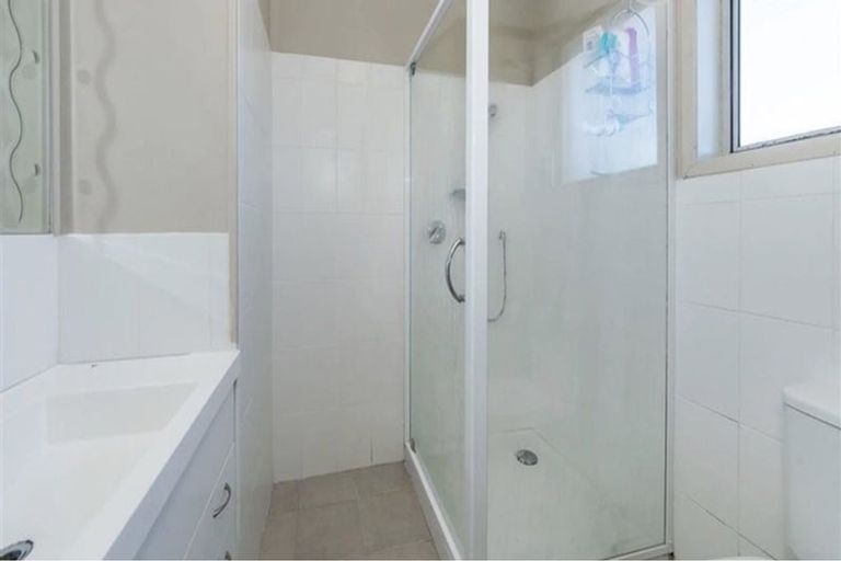 Photo of property in 3/152 Lincoln Road, Henderson, Auckland, 0610