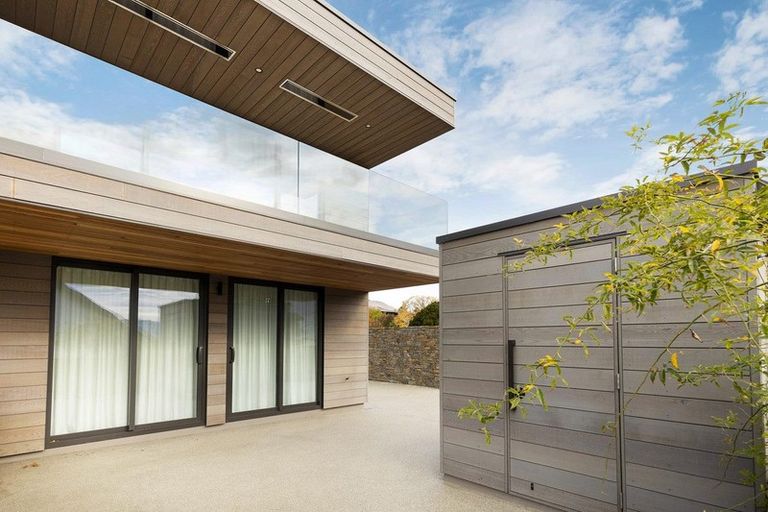 Photo of property in 46b Dungarvon Street, Wanaka, 9305