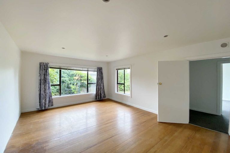 Photo of property in 18 Renfrew Street, Upper Riccarton, Christchurch, 8041