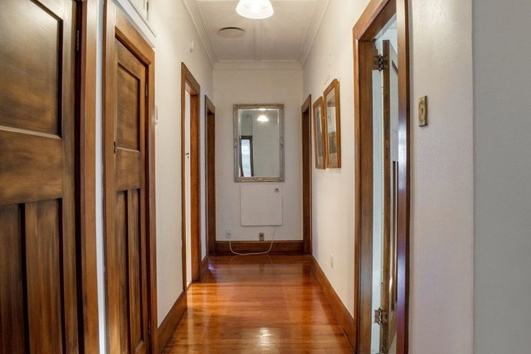 Photo of property in 44 Manapouri Crescent, Hokowhitu, Palmerston North, 4410