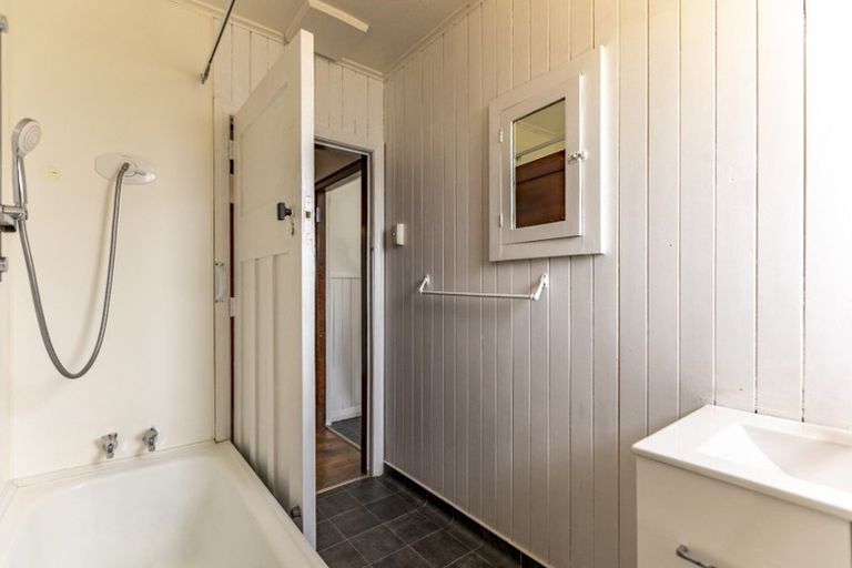 Photo of property in 69 Racecourse Road, Waipukurau, 4200