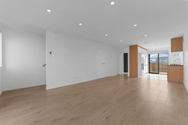 Photo of property in 38 Corporal Street, Papakura, 2110