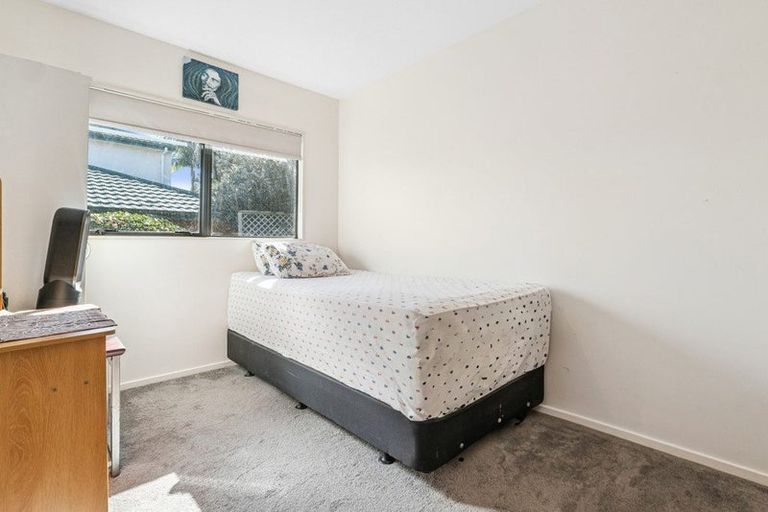 Photo of property in 72l Seabrook Avenue, New Lynn, Auckland, 0600