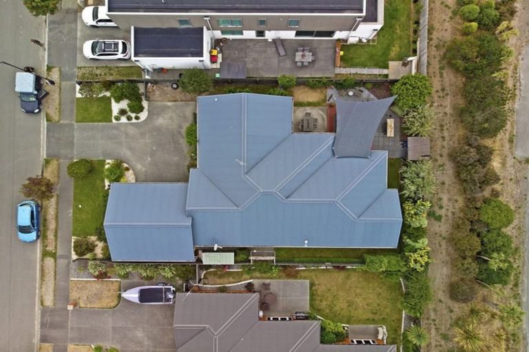 Photo of property in 10 Reka Street, Parklands, Christchurch, 8083