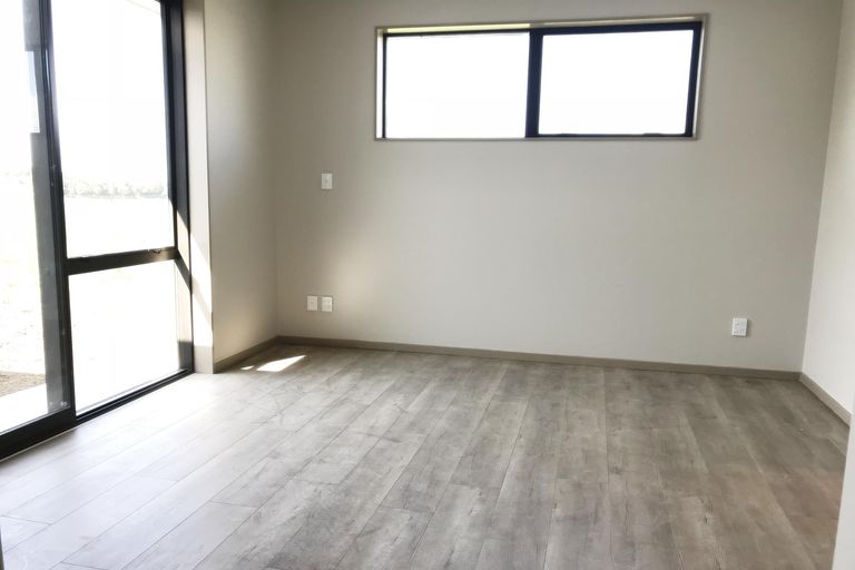 Photo of property in 8 Hillpark Drive, Pokeno, 2402