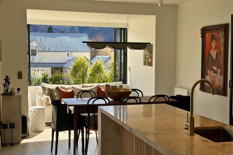 Photo of property in 31 Settlers Way, Arrowtown, 9371
