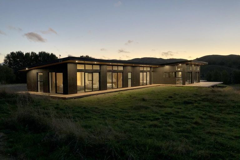 Photo of property in 360a Longbush Road, Hinakura, Masterton, 5884