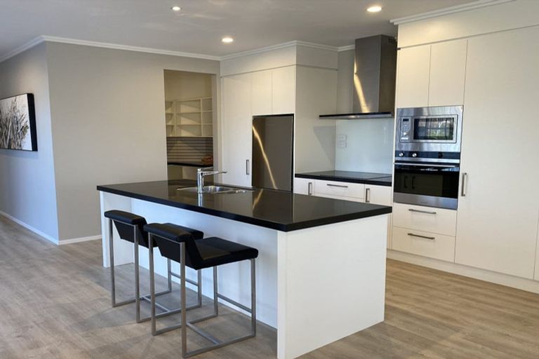 Photo of property in 21 River Stone Drive, Halswell, 8025