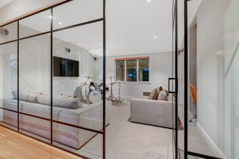 Photo of property in 7 Ardlui Avenue, Manly, Whangaparaoa, 0930