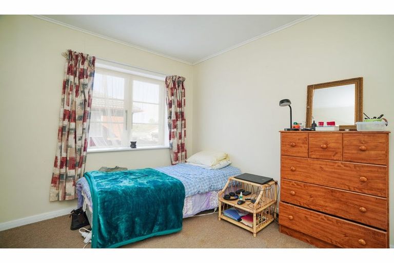 Photo of property in 111 Islington Street, Turnbull Thomson Park, Invercargill, 9810