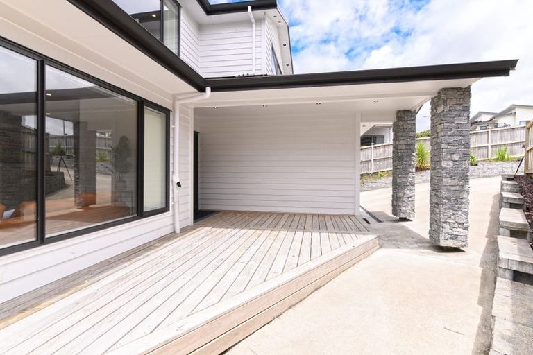 Photo of property in 5 Paitry Place, Swanson, Auckland, 0614