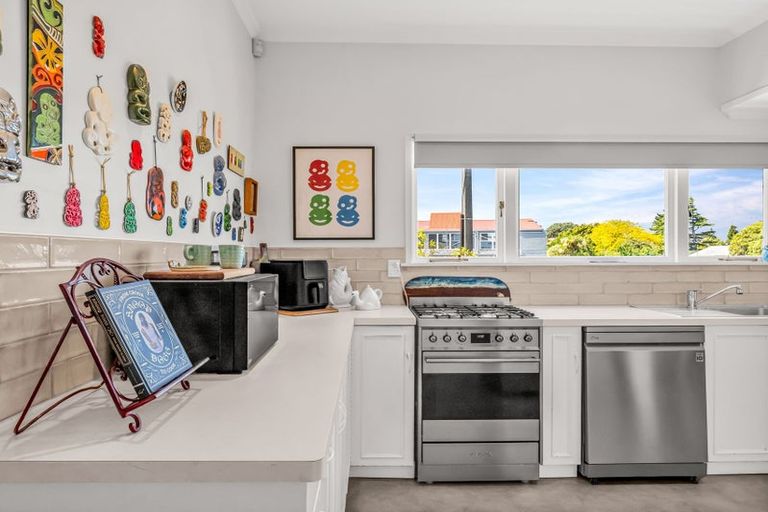 Photo of property in 2c Saint Leonard Street, Saint Johns Hill, Whanganui, 4501