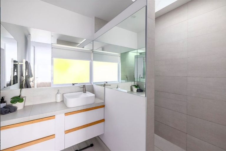 Photo of property in 53 Longhurst Terrace, Cashmere, Christchurch, 8022