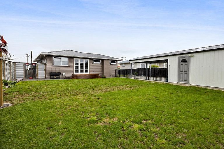 Photo of property in 108 Stanners Street, Eltham, 4322