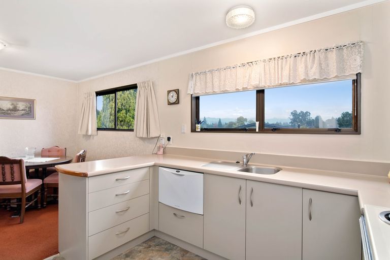 Photo of property in 1b Peachgrove Terrace, Hillcrest, Rotorua, 3015