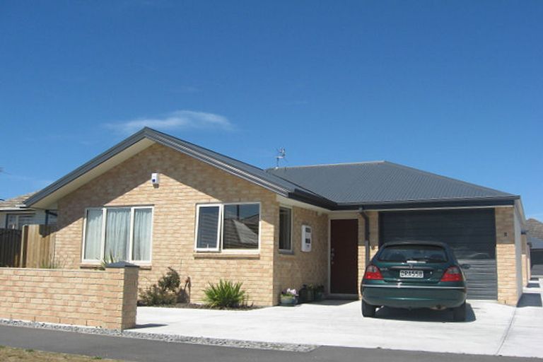 Photo of property in 4/60 Bassett Street, Burwood, Christchurch, 8083