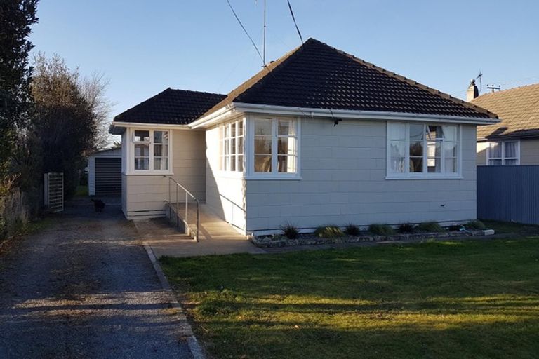 Photo of property in 24 Bibby Street, Waipawa, 4210