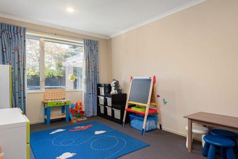 Photo of property in 33 Magnolia Drive, Springlands, Blenheim, 7201