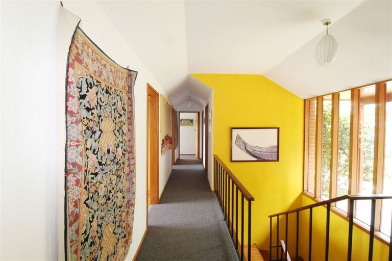 Photo of property in 16 Solway Street, Holmes Hill, Oamaru, 9401