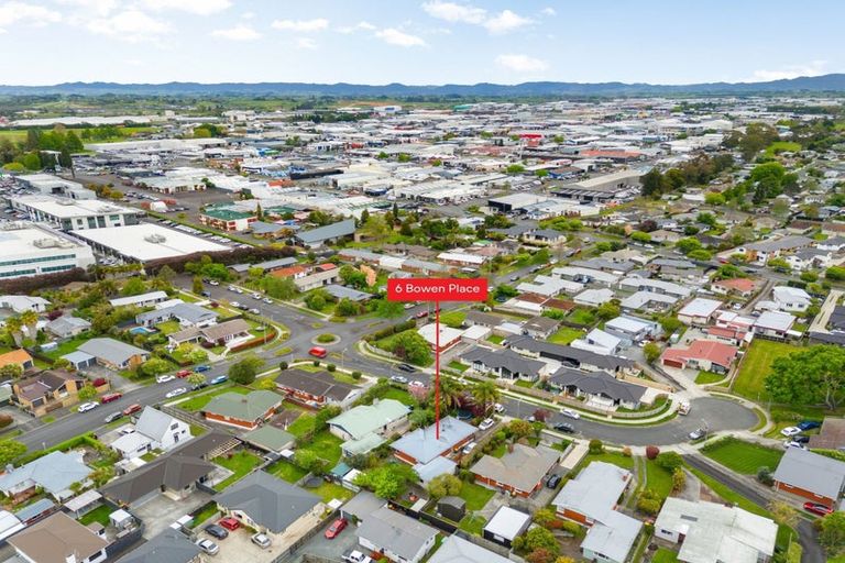 Photo of property in 6 Bowen Place, St Andrews, Hamilton, 3200