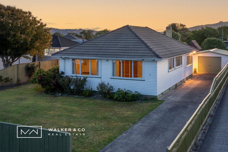 Photo of property in 10 Weka Grove, Elderslea, Upper Hutt, 5018