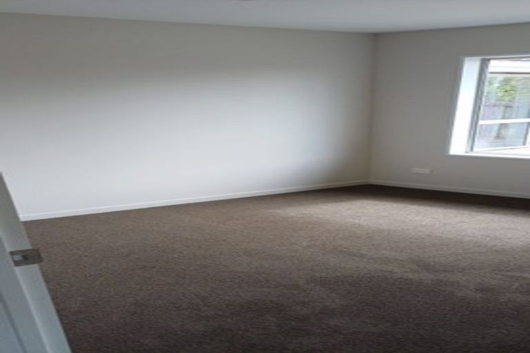 Photo of property in 5 Craig Place, Redwood, Christchurch, 8051