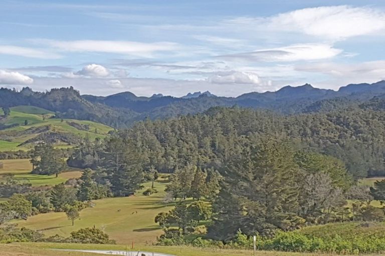 Photo of property in 17 Azimuth Road, Tairua, 3508