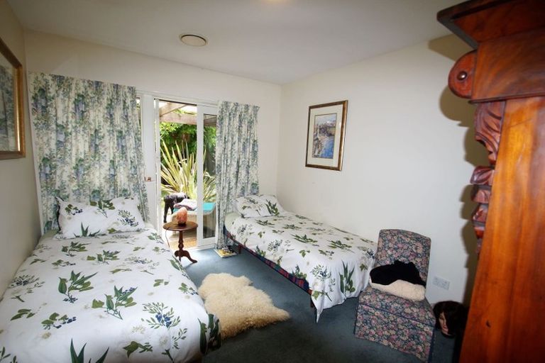 Photo of property in 1 Majestic Lane, Cashmere, Christchurch, 8022