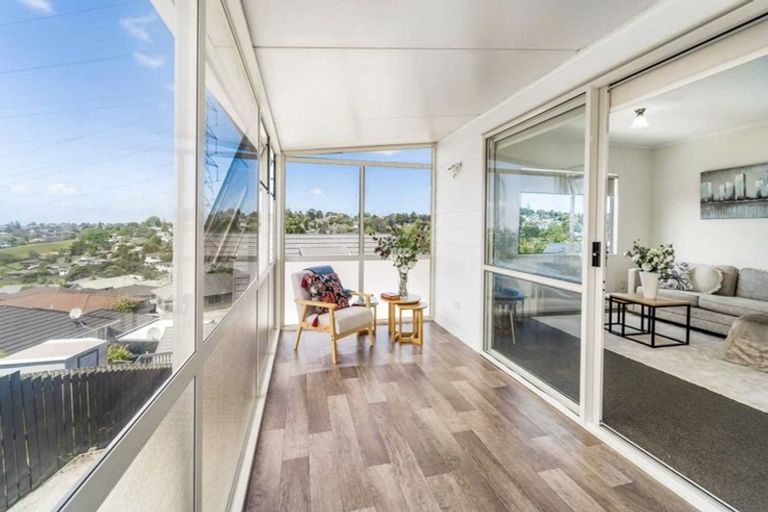 Photo of property in 67 Garton Drive, Massey, Auckland, 0614